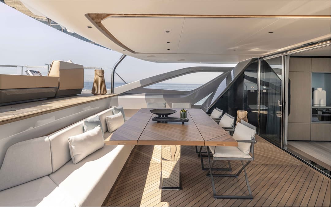 Trideck_Private_Patio_2_seLmNKOV3.jpg